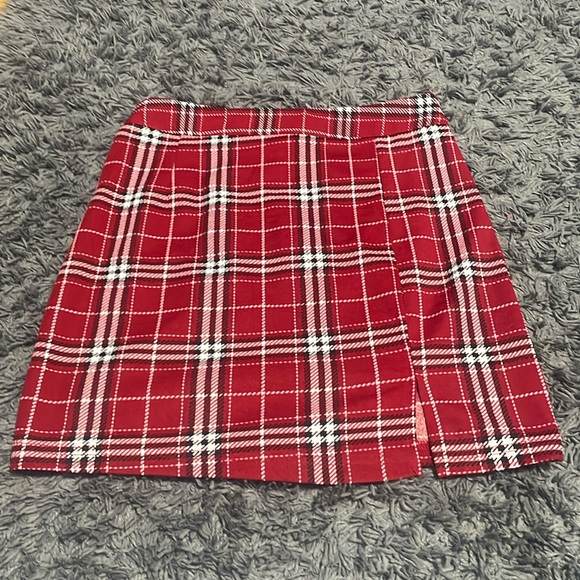 Dresses & Skirts - plaid red skirt